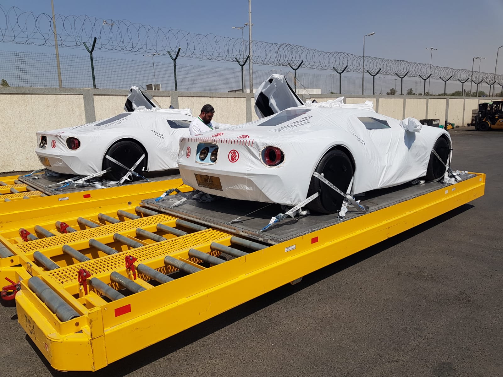 نقل المركبات بخدمة راقية